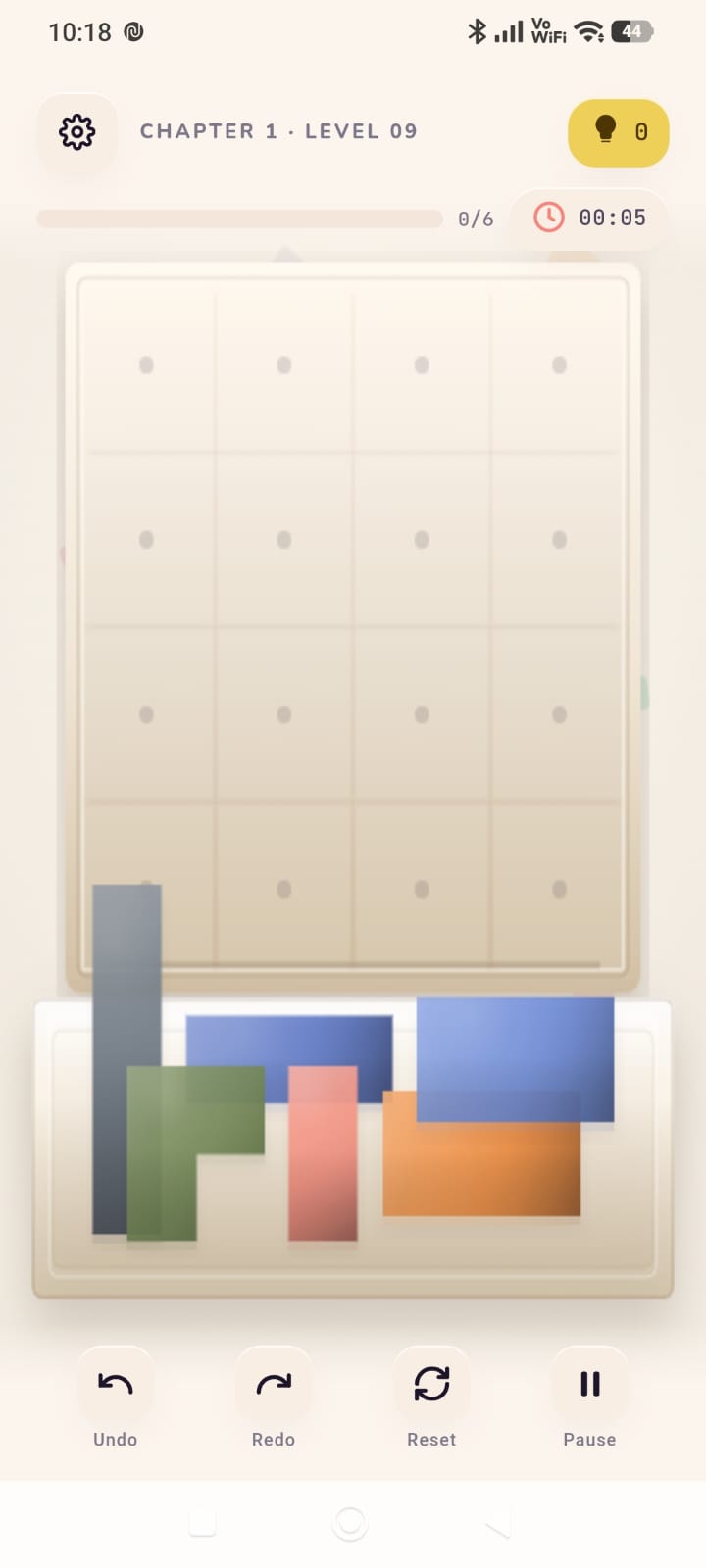 SnapBlocks gameplay — fitting shapes into the board